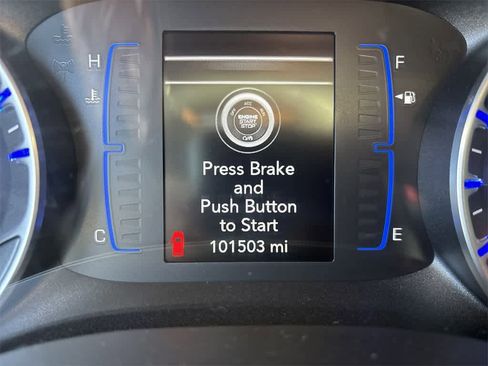 Used 2021 Chrysler Voyager Lxi image 11