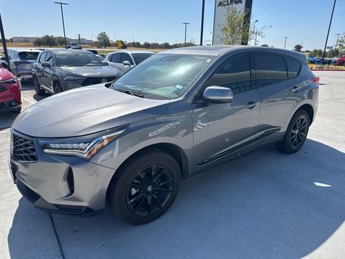 Used 2025 Acura RDX SH-AWD image 6