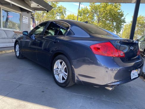 Used 2011 INFINITI G37 Journey w/ Premium Pkg RWD image 10