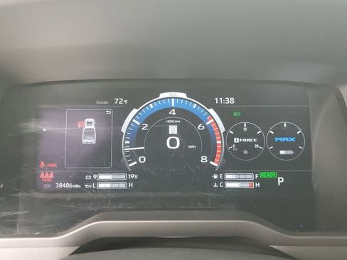 Used 2023 Toyota Tundra Limited AWD/4WD image 26