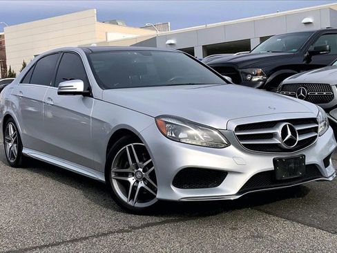 Used 2014 Mercedes-Benz E 350 4MATIC Sedan image 1
