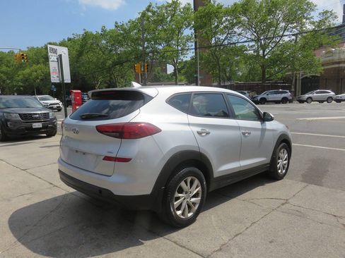 Used 2019 Hyundai Tucson SE AWD/4WD image 4