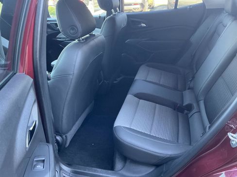 Used 2024 Chevrolet Trax LT w/ Driver Confidence Package FWD image 7