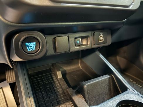 Certified 2025 Ford Maverick Tremor image 45