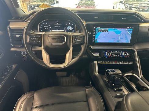 Used 2023 GMC Sierra 1500 Denali w/ Denali Reserve Package AWD/4WD image 16