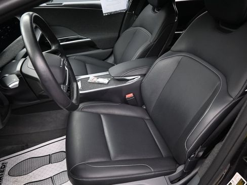Used 2024 Lucid Air Pure RWD image 20