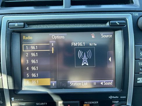 Used 2014 Toyota Camry XLE image 13