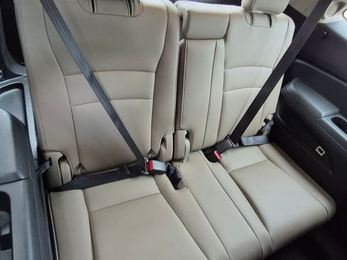 Used 2019 Honda Pilot Touring image 21