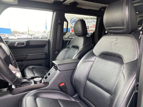Used 2025 Ford Bronco Badlands w/ Sasquatch Package image 11