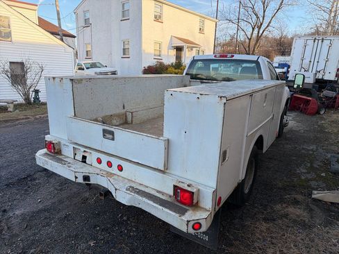 Used 2011 GMC Sierra 3500 W/T w/ Snow Plow Prep Package image 4