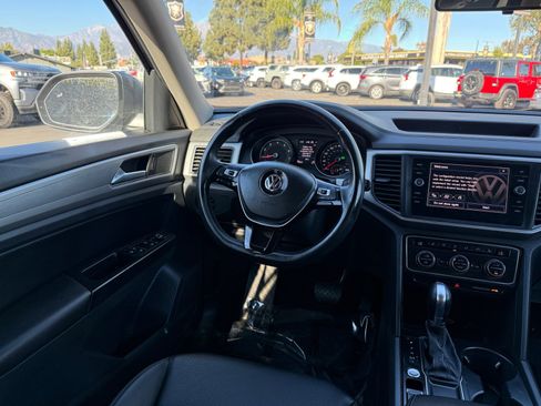 Used 2019 Volkswagen Atlas SE w/ Towing Package image 21