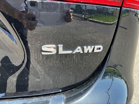 Used 2022 Nissan Rogue Sport SL AWD/4WD image 7
