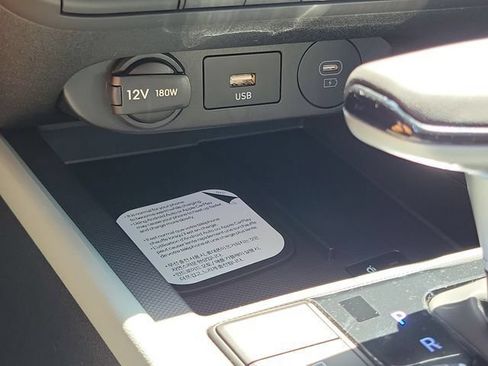 New 2026 Hyundai Elantra Limited FWD image 13