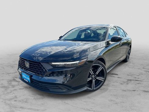 Used 2023 Honda Accord Sport image 1