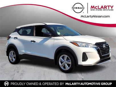 New 2025 Nissan Kicks S