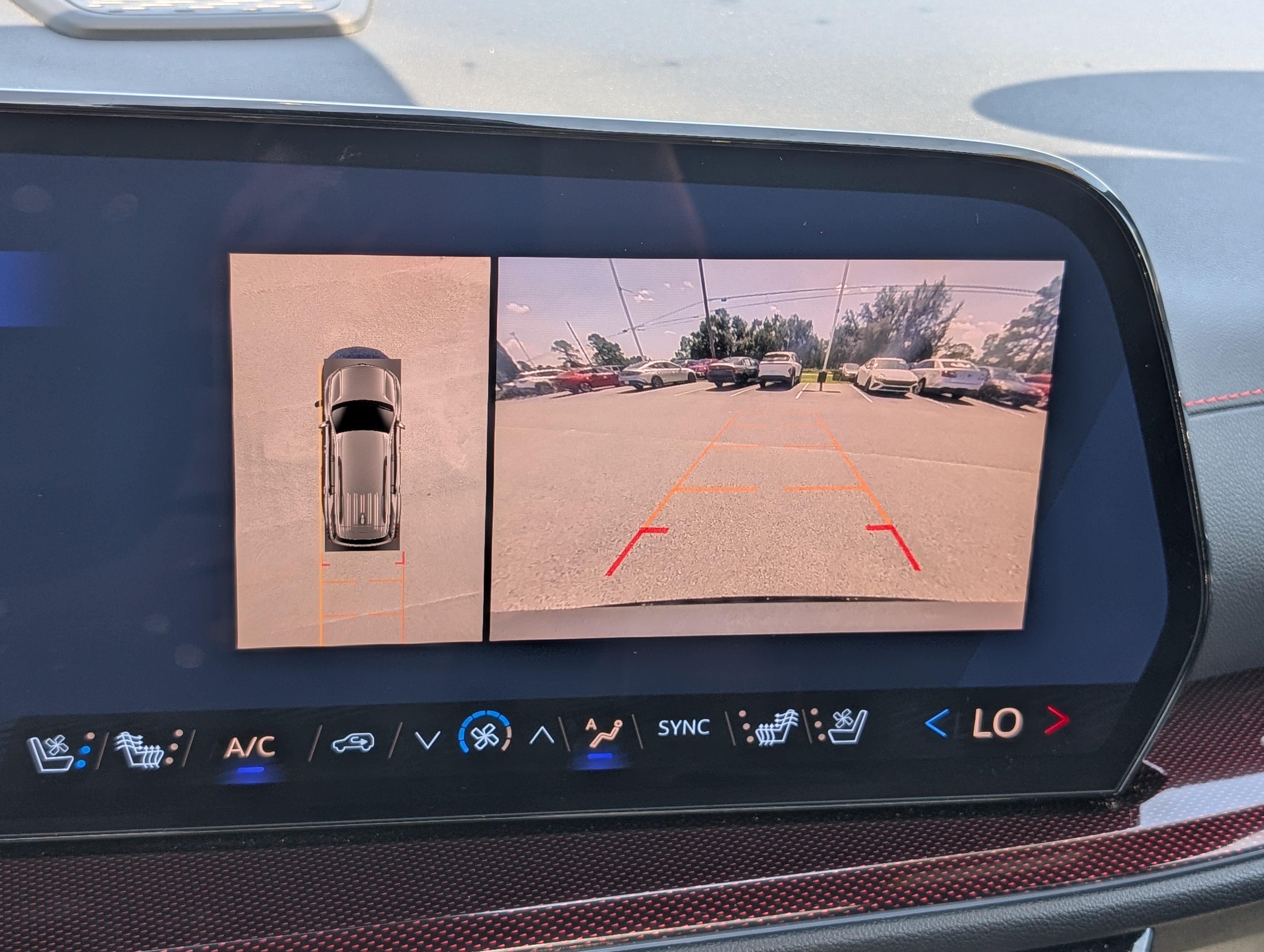 Used 2025 Chevrolet Traverse RS w/ LPO, Floor Liner Package FWD image 20
