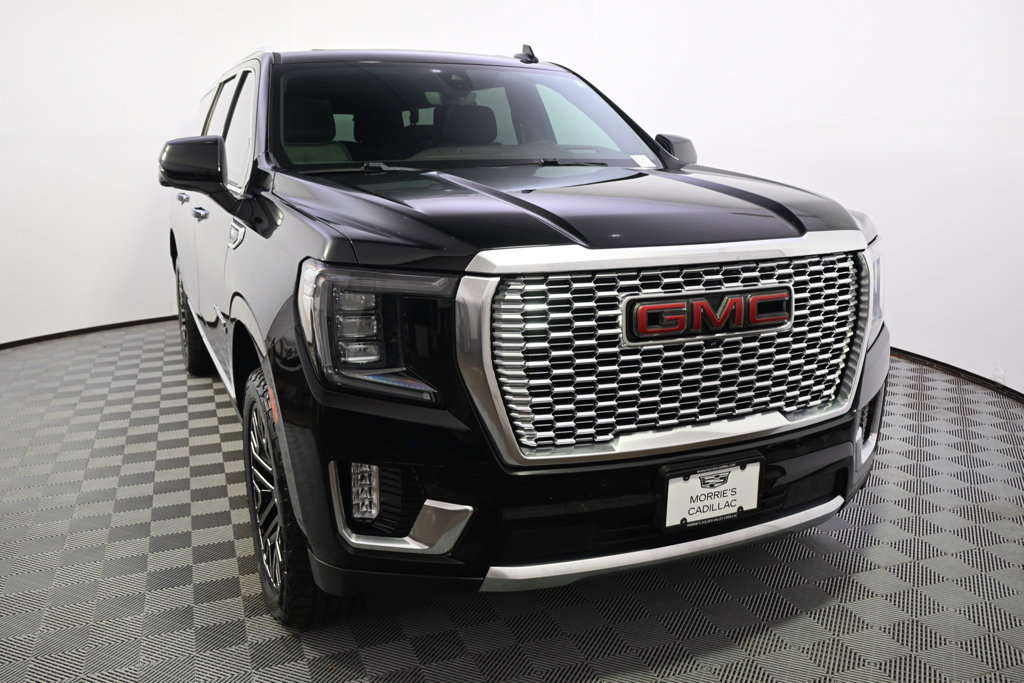 Used 2021 GMC Yukon XL Denali w/ Denali Ultimate Package AWD/4WD image 9