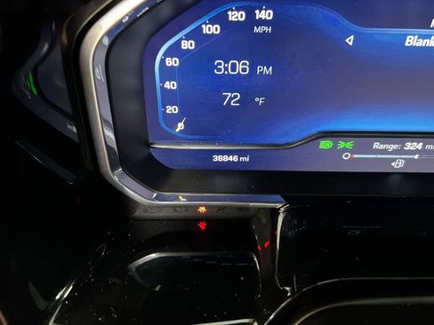 Used 2023 Chevrolet Silverado 1500 High Country w/ Technology Package image 13