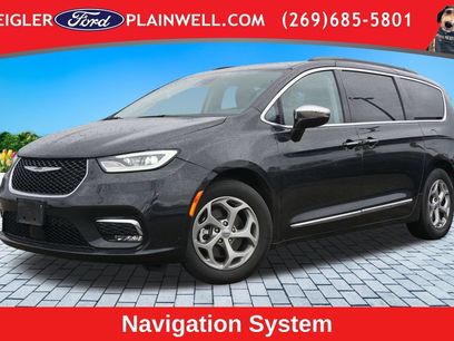 Used 2023 Chrysler Pacifica Limited