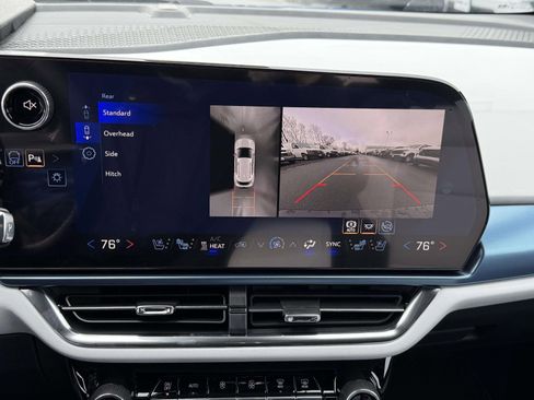 New 2026 Chevrolet Equinox EV LT image 10