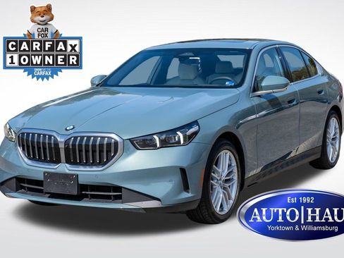 Used 2025 BMW 530i xDrive w/ Premium Package AWD/4WD image 1