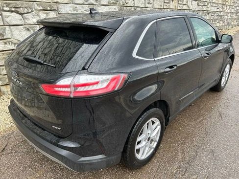 Used 2024 Ford Edge SEL w/ Convenience Package image 5