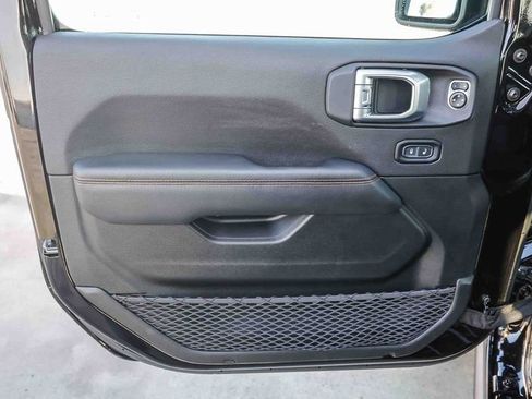 Used 2020 Jeep Gladiator Mojave image 22