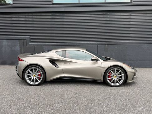 Used 2025 Lotus Emira RWD image 11