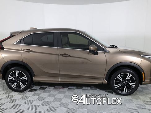 Used 2023 Mitsubishi Eclipse Cross SEL image 4