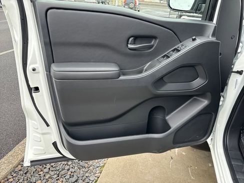 New 2026 Nissan Frontier SV w/ SV Convenience Package image 11