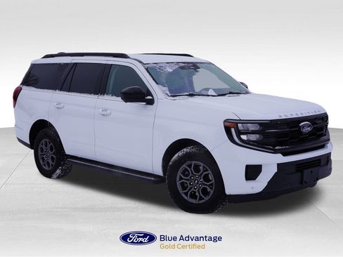 Certified 2025 Ford Expedition Active image 1