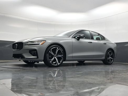 Used 2024 Volvo S60 B5 Core w/ Climate Package FWD image 47