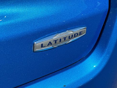 Used 2024 Jeep Compass Latitude image 27