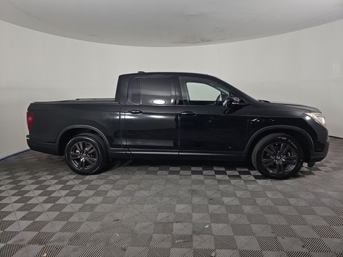 Used 2020 Honda Ridgeline Sport image 3