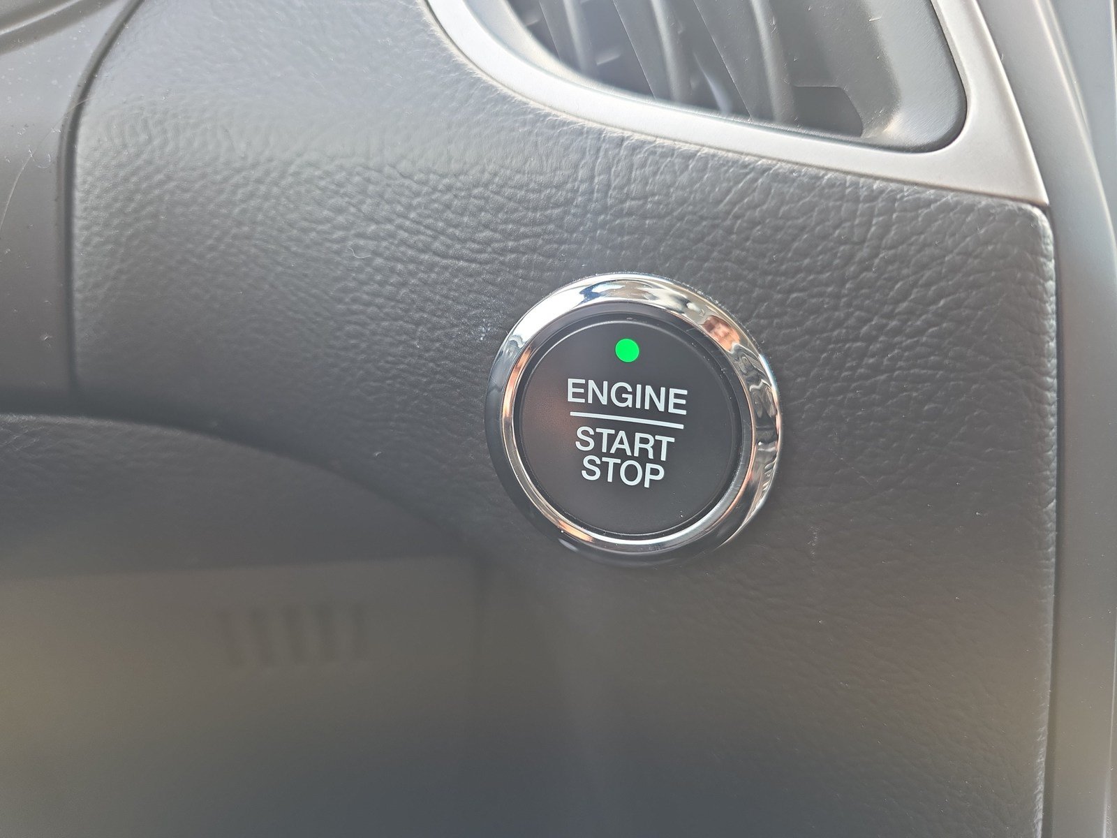 Used 2024 Ford Edge SEL AWD/4WD image 31