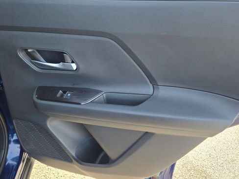 New 2026 Nissan Kicks SR w/ Cold Weather Package AWD/4WD image 9