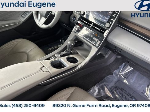 Used 2021 Toyota Avalon Limited w/ Advanced Safety Package image 20