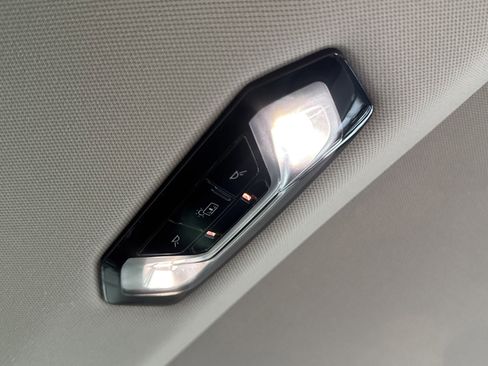 Used 2020 BMW X7 xDrive50i w/ Cold Weather Package image 53