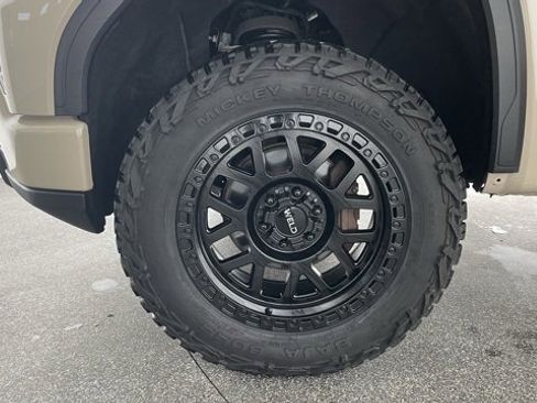 Used 2022 GMC Sierra 1500 AT4 w/ Technology Package image 51