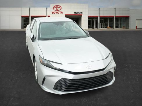 New 2026 Toyota Camry LE image 32