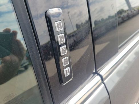 Used 2023 Ford F150 Lariat w/ Trailer Tow Package AWD/4WD image 11