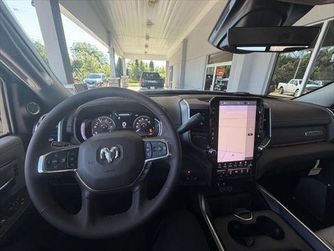 New 2026 RAM 3500 Laramie AWD/4WD image 33