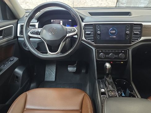 Used 2022 Volkswagen Atlas SE w/ Panoramic Sunroof Package image 18