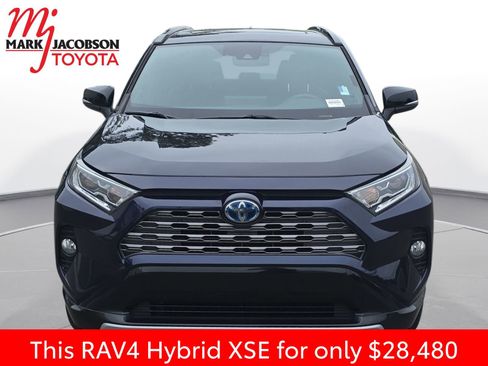 Used 2021 Toyota RAV4 XSE w/ XSE Grade Weather Package AWD/4WD image 3