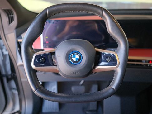 Used 2023 BMW iX xDrive50 w/ Sport Package AWD/4WD image 14