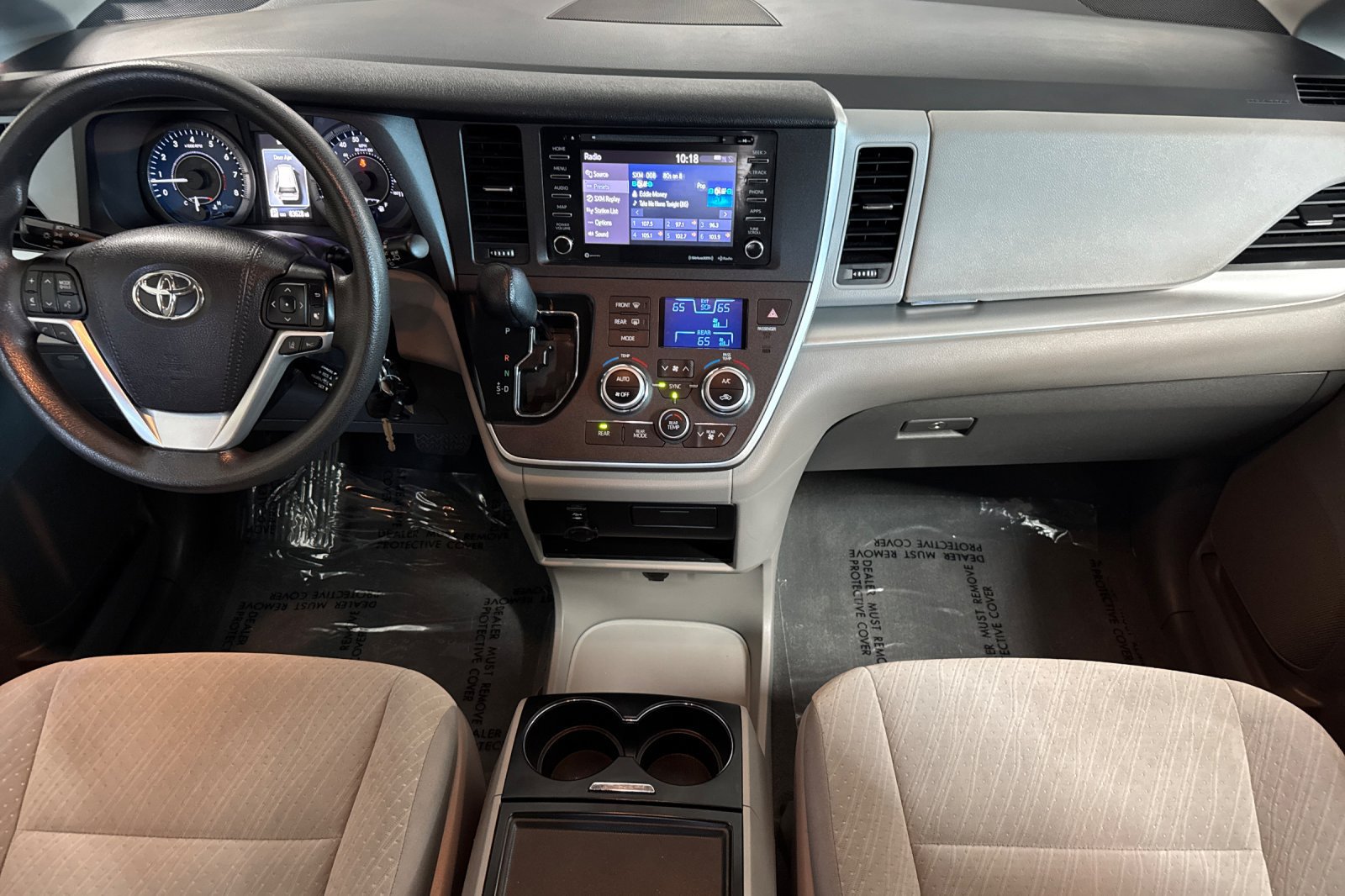 Used 2020 Toyota Sienna LE FWD image 14
