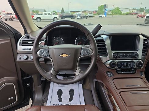 Used 2018 Chevrolet Tahoe Premier AWD/4WD image 16