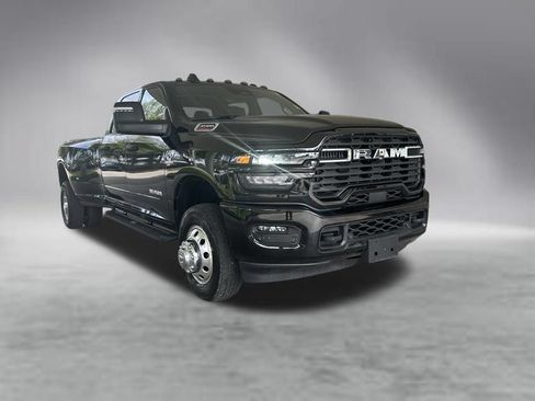 Used 2026 RAM 3500 Big Horn AWD/4WD image 2