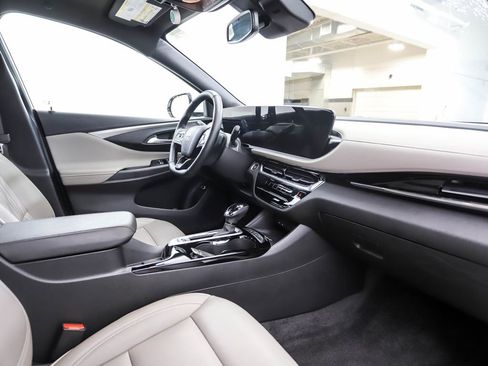 Used 2025 Buick Envista Avenir image 28