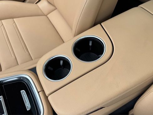 Used 2023 Porsche Panamera 4 Platinum Edition AWD/4WD image 20